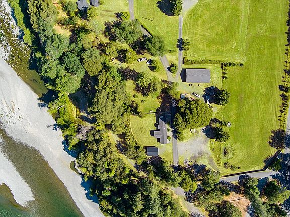 4th image of 320 Patterson Rd