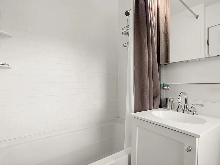 124 Commonwealth Ave #4 — Photo 5