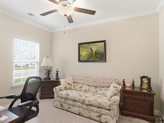 5th image of 3223 Chaucer Ln