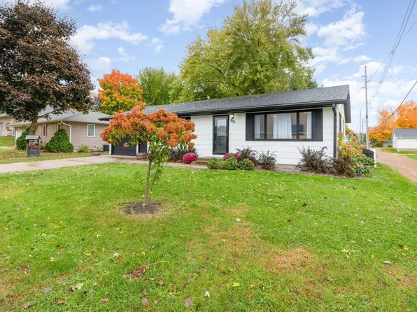 206 2nd St SE, New Prague, MN 56071