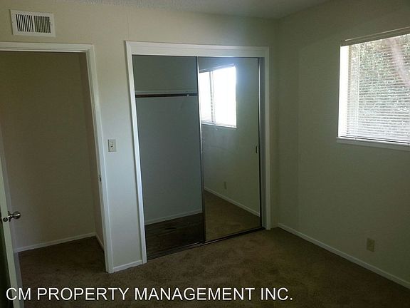 4th image of 1673 De Marietta Ave APT 4
