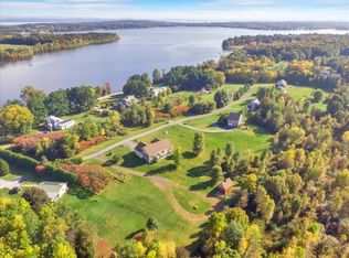 80 Watsons Rdg, North Hero, VT 05474