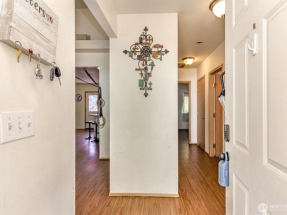 3rd image of 9910 140th Street Ct E