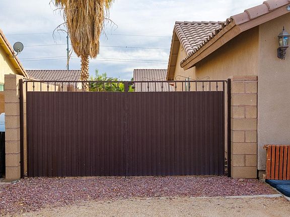 2nd image of 7631 E 25th Pl