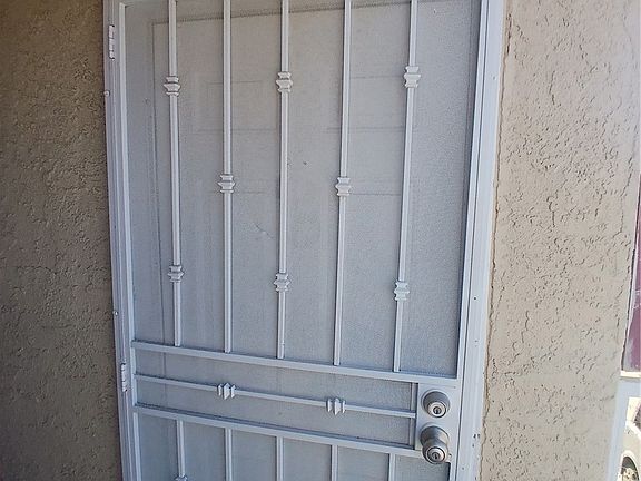 3rd image of 509 E Avenue Q Unit 2