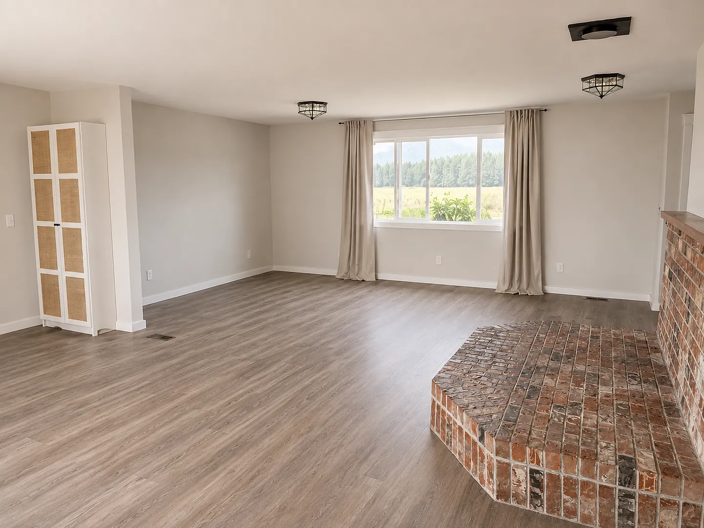 Renovated Tenino Home with Barn, Pasture & Bonus Room — Photo 3