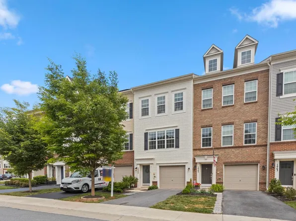 5967 Whelan Ln, Frederick, MD 21703