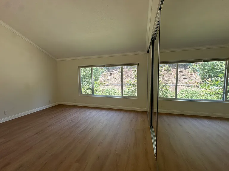 2828 E Wasatch Ct — Photo 9