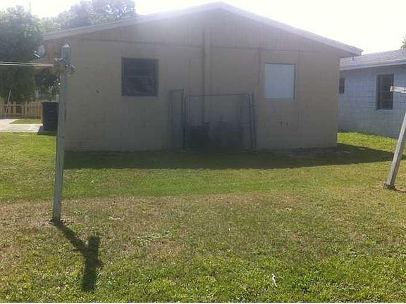 3rd image of 1412 16 Court