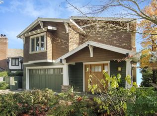 2875 SW Champlain Dr, Portland, OR 97205