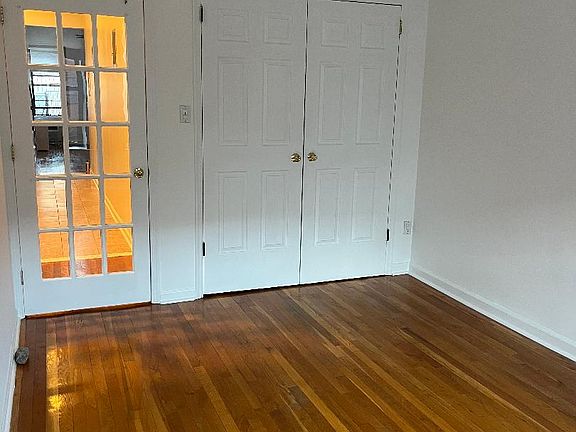 3rd image of 155 W 76th St APT 3A