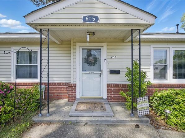 605 Breeds Hill Rd, Virginia Beach, VA 23462