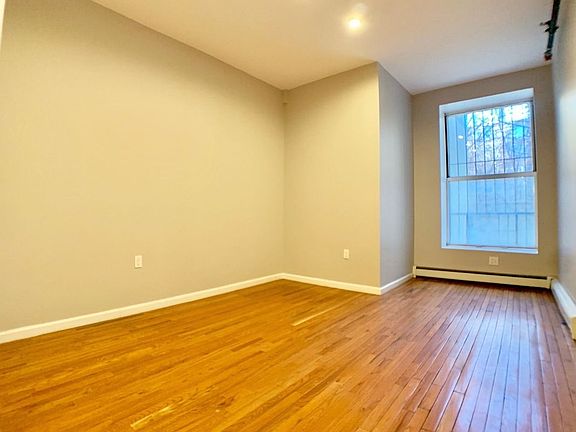 3rd image of 167 Morningside Ave #B1