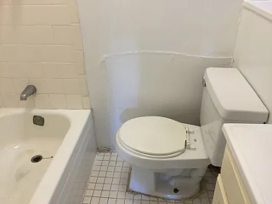 Rented by City Heights Realty | media 32