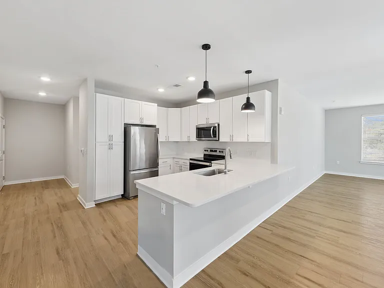 320 Voyager Way NW — Photo 8