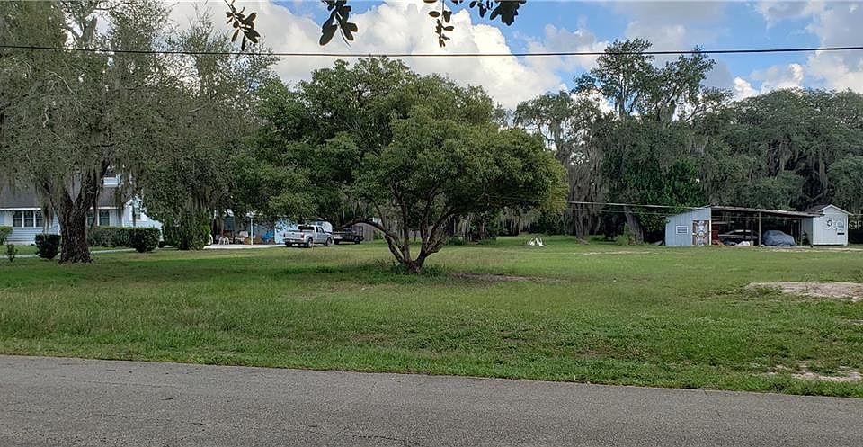 1st image of Willow Ave