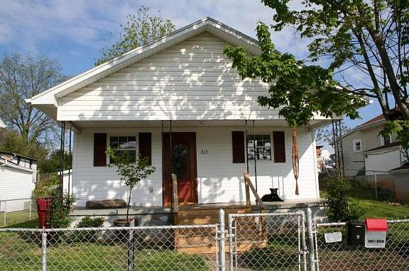 3rd image of 215 E Fairview Ave