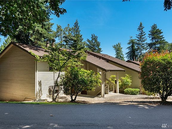 2nd image of 1351 Bellefield Park Ln #1351