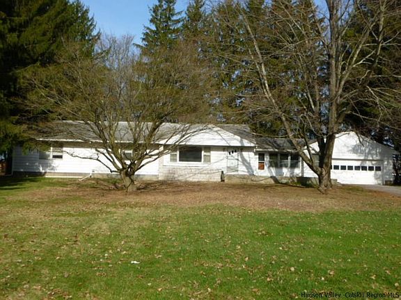 4th image of 608 Route 208