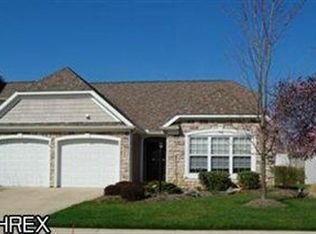 3458 River Rock Dr, Cuyahoga Falls, OH 44223