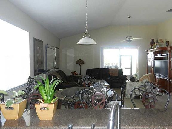 5th image of 2137 Black Lake Blvd