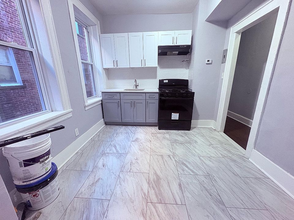 1st image of 309 Park Ave #C1
