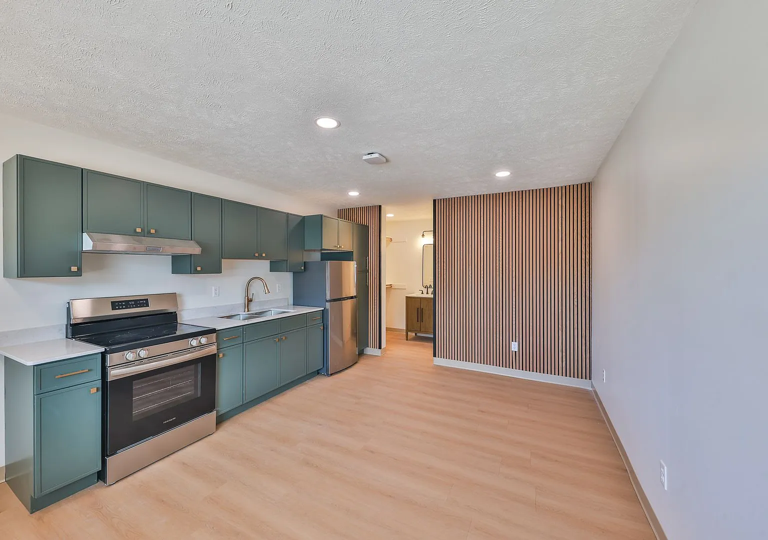 The Haven | All Utilities Included — Photo 1