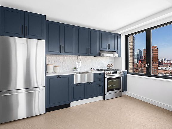 3rd image of 475 Clermont Ave #320