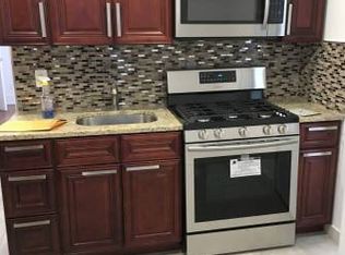 2132 28th Ave, Astoria, NY 11102