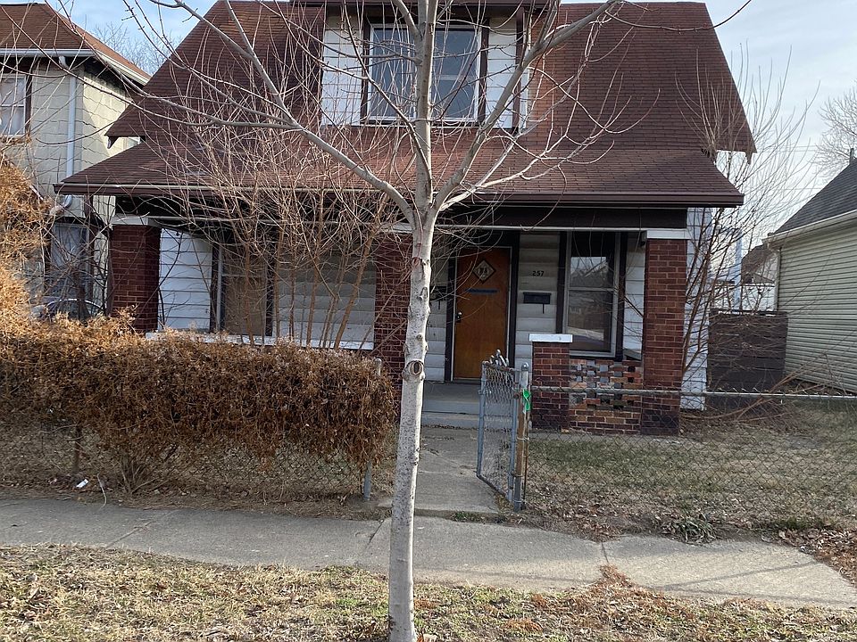 2nd image of 257 N Addison St
