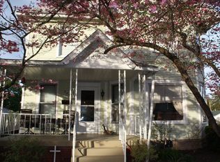 329 Maple St, Jersey Shore, PA 17740