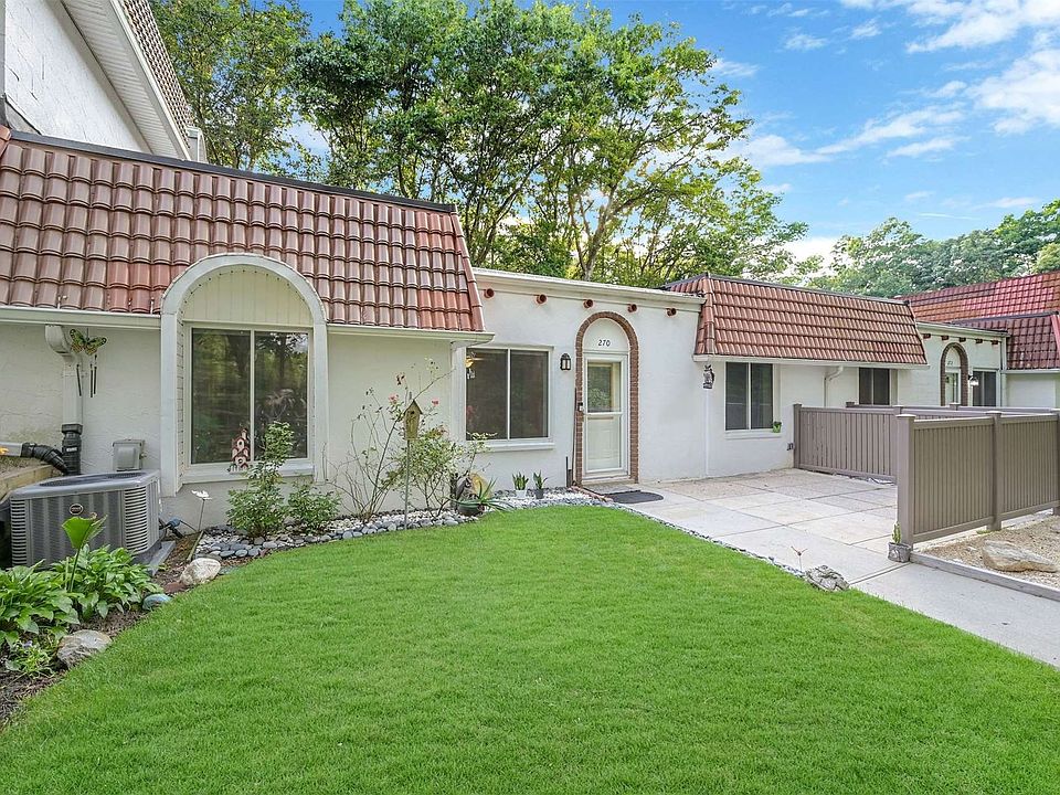 270 Brettonwoods Drive UNIT 270, Coram, NY 11727 Zillow