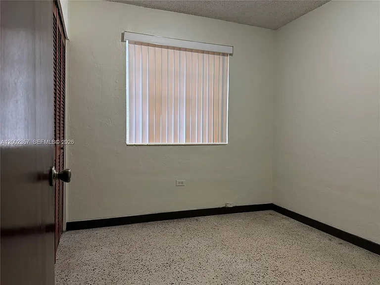 251 SW 69th Ave — Photo 13
