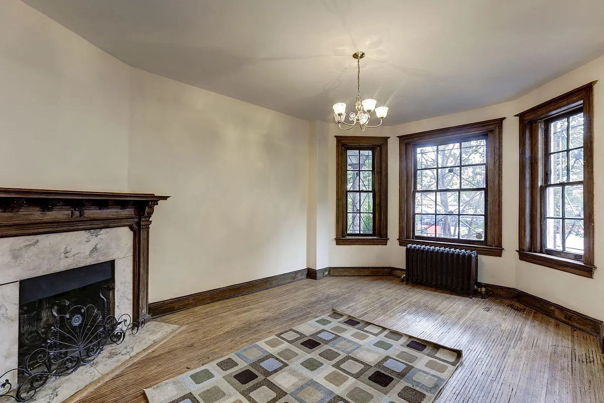 Building Photo - 3206 17th St NW