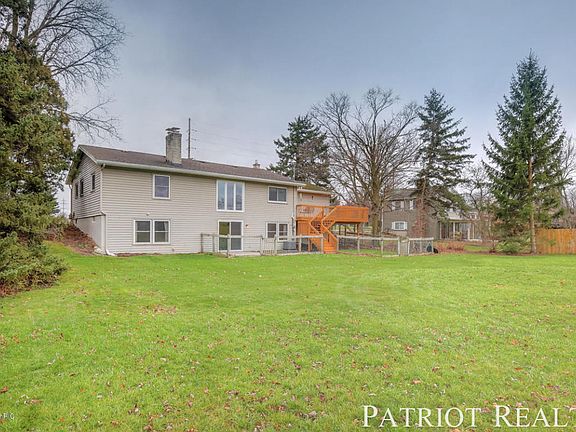 5th image of 675 Forest Hill Ave SE