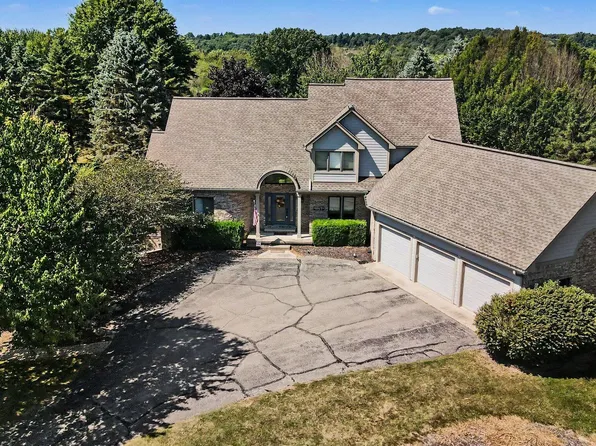 8819 Webster Hills Rd, Dexter, MI 48130