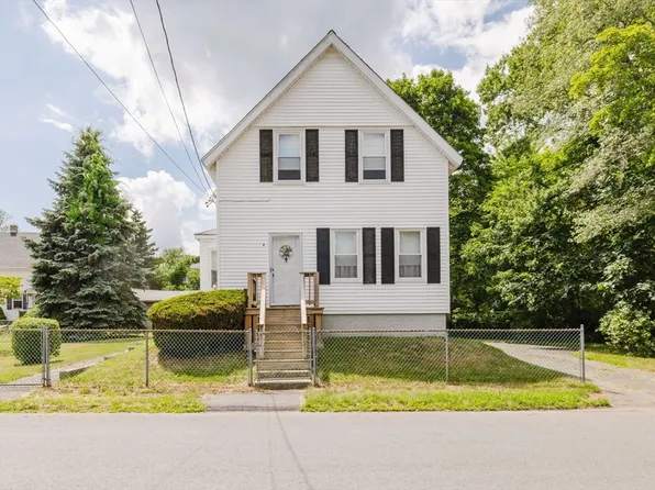 4 Chase St, Taunton, MA 02780