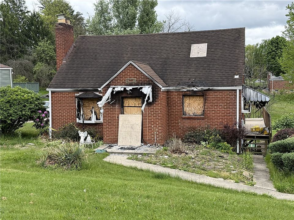 1st image of 446 Thompsonville Rd