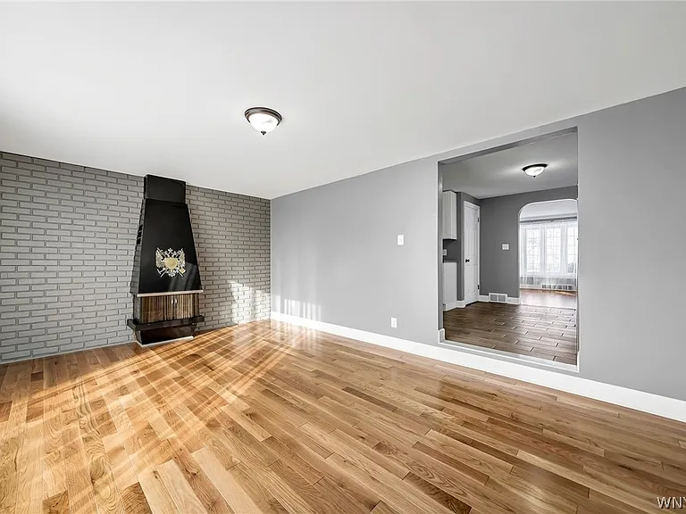 206 Wrexham Ct N — Photo 16