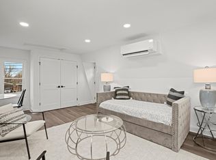 421 Shelton Rd, Trumbull, CT 06611