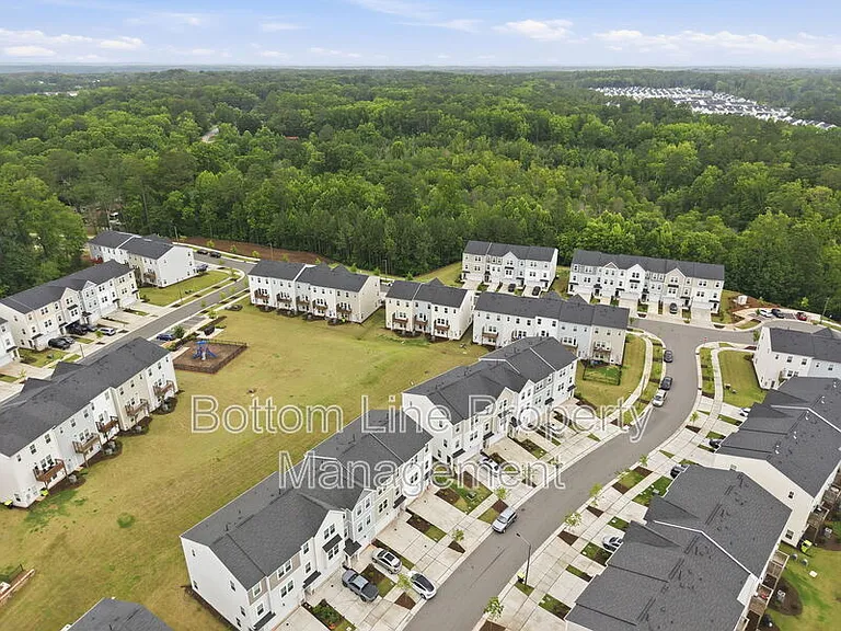1112 Lily Loch Way — Photo 11