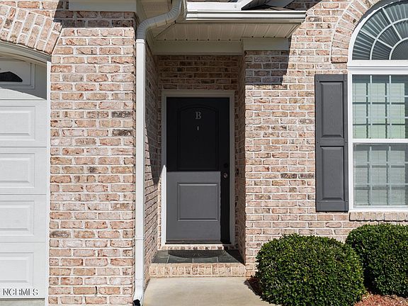 5th image of 2321 Dovedale Drive #B