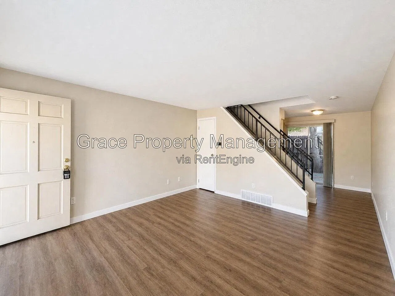2 bed, 1.0 bath, 788 sqft, $1,495 — Photo 2