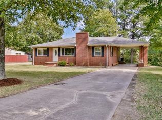 388 Shinnville Rd, Mooresville, NC 28115
