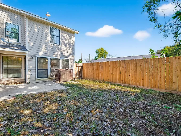 4502 Mallow St #B — Photo 27