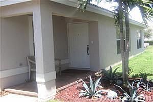 1st image of 6132 Willoughby Cir