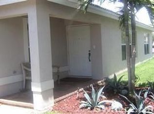 6132 Willoughby Cir, Lake Worth, FL 33463
