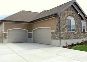 4th image of 4385 W 4450 S