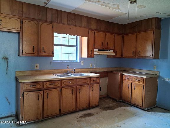 2nd image of 190 Nathaniel Howard Road #Na