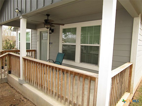 4th image of 2279 Eastman Ave